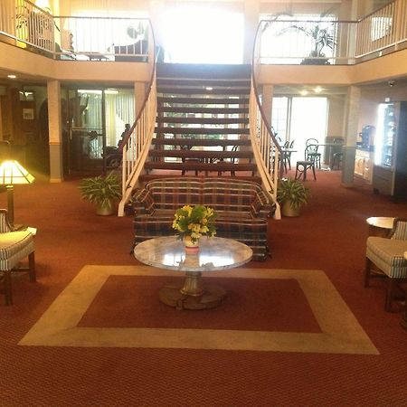 Aurora Fox Valley Inn ภายนอก รูปภาพ